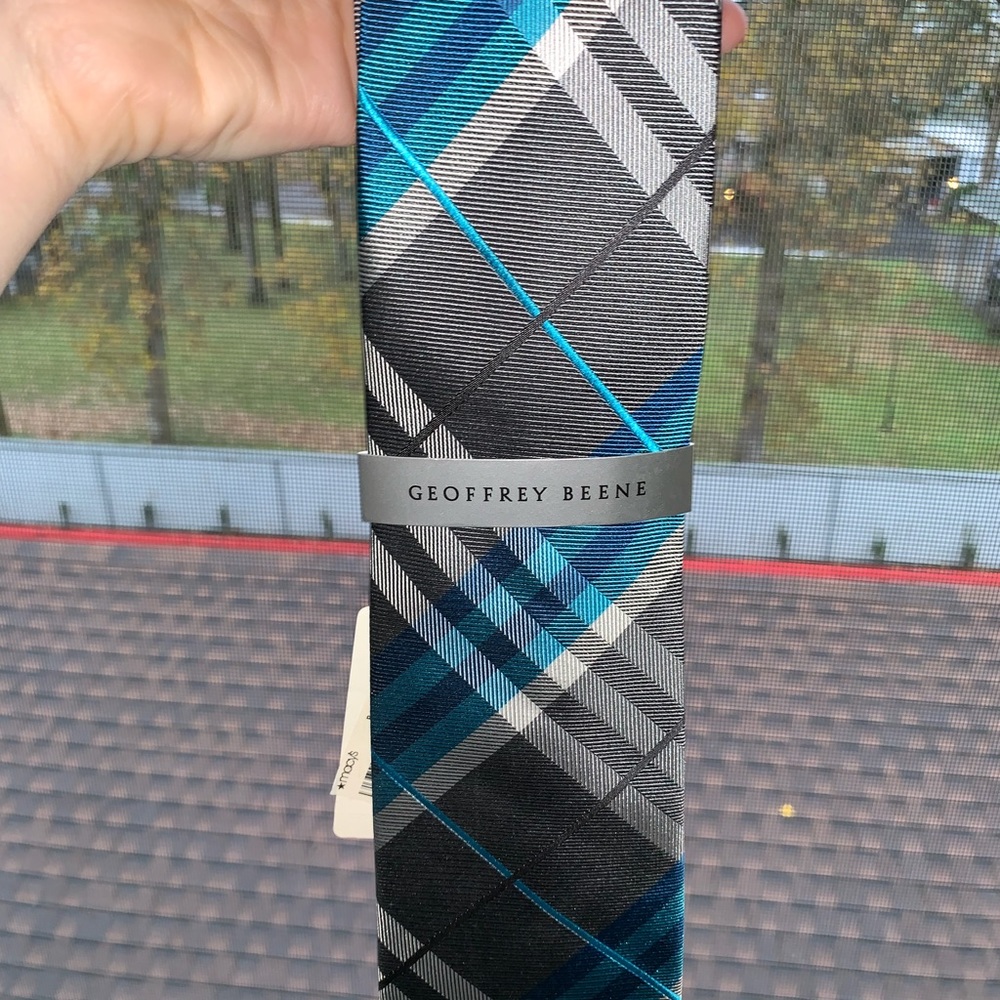 Geoffrey Beene Tie